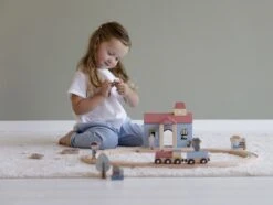 Little Dutch Railway Treinstation -Kinder Speelgoeds Winkel LD4489 little dutch railway treinstation 1