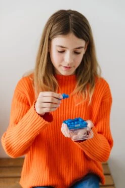 SmartGames SG401 IQ Mini Denkspel Puzzelspel -Kinder Speelgoeds Winkel SmartGames SG 401 IQ Mini breinbreker denkpuzzel 4 scaled 1