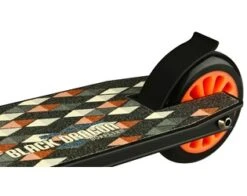 Stuntstep Black Dragon Rood SHOWMODEL -Kinder Speelgoeds Winkel stuntstep black dragon rood nijdam 52ml 5